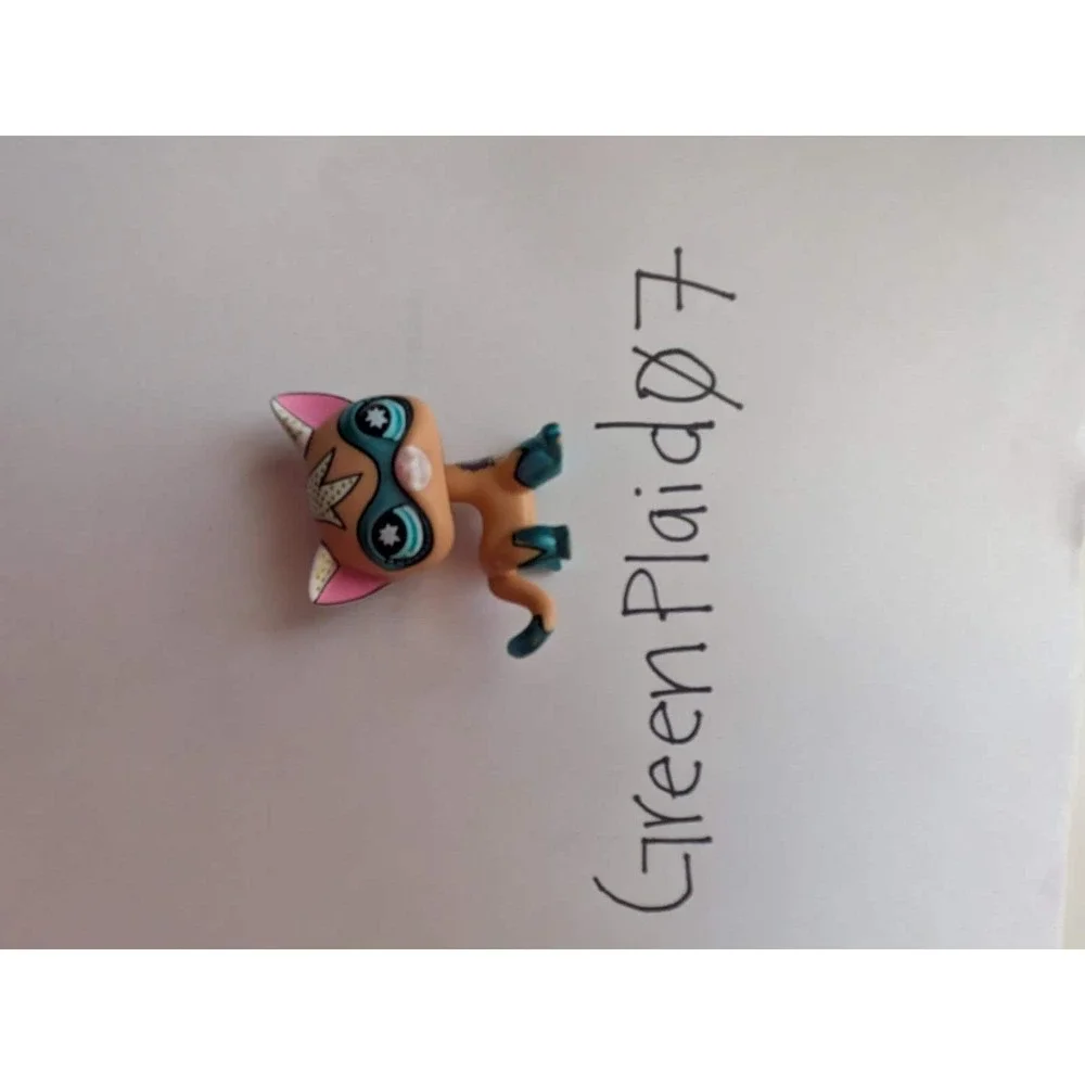 Littlest Pet Shop LPS 2009 SDCC Comic Con Exclusive Superhero Cat POW!